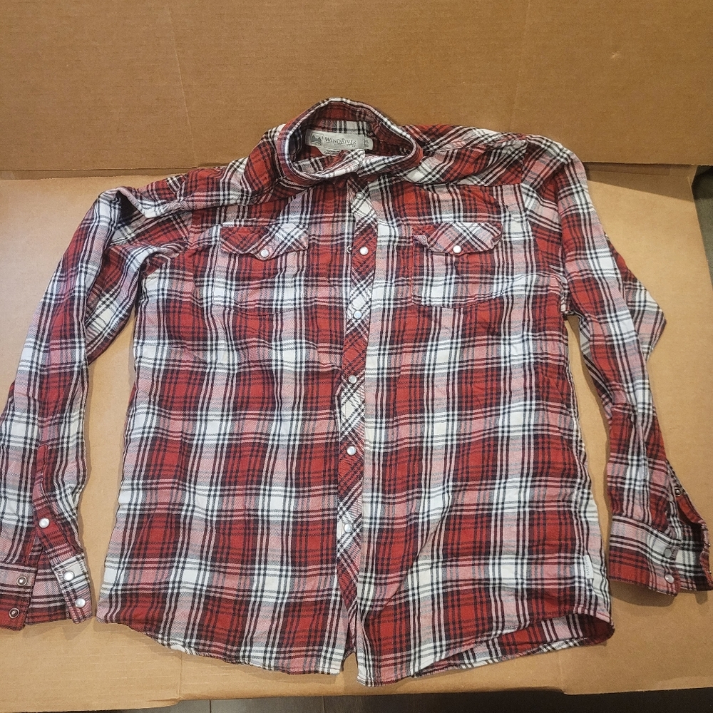 WindRiver Outfitters XL Red Plaid Flannel Shirt